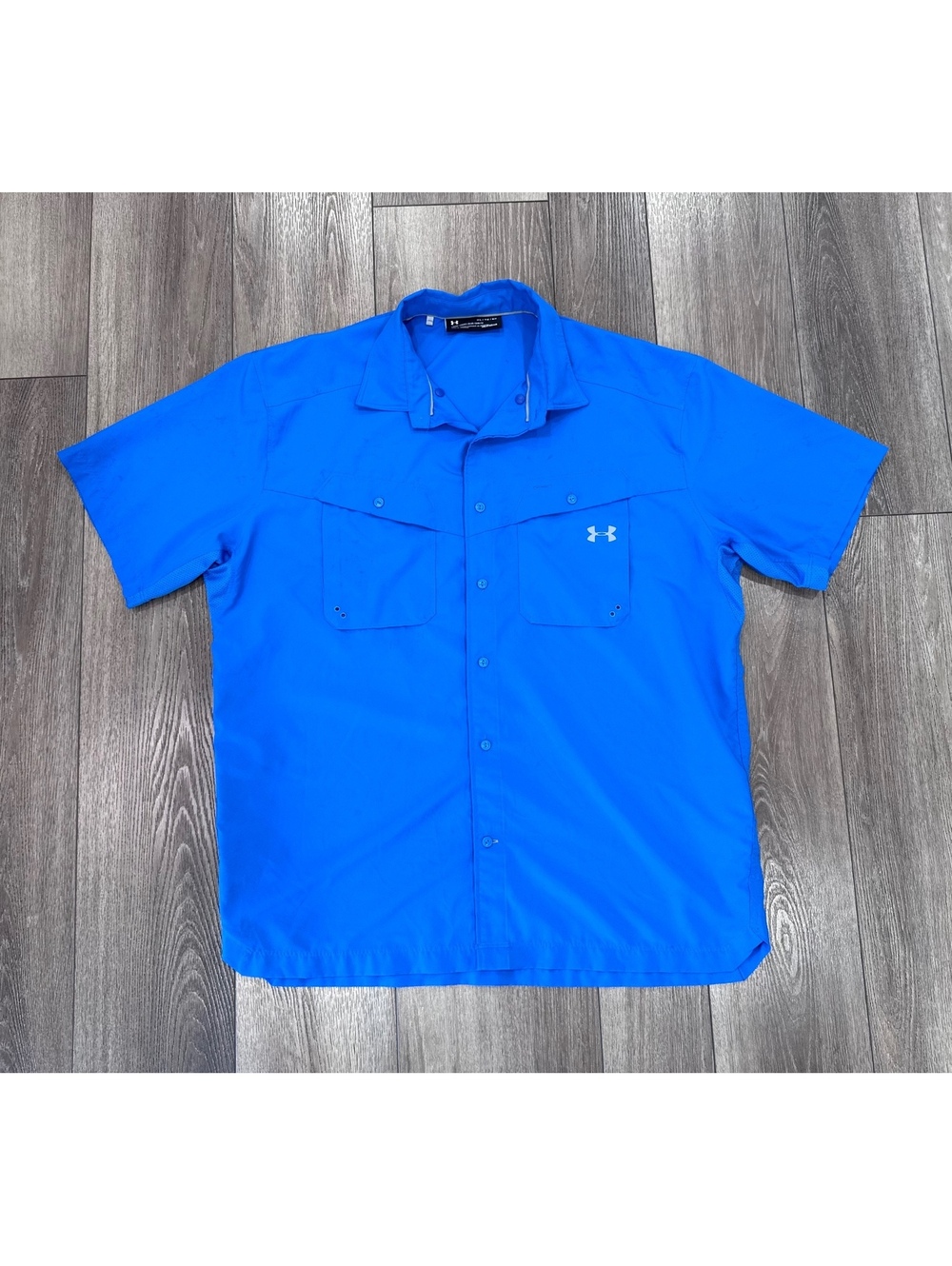 Under Armour Men's Blue Short Sleeve Button-Up Shirt XL